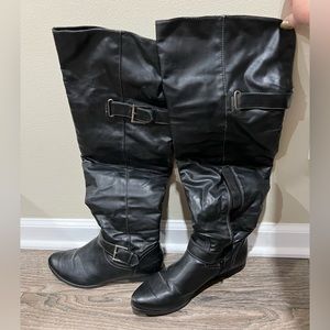 Size 10 black leather boots